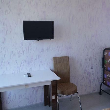 hotel niks Makhinjauri Buitenkant foto