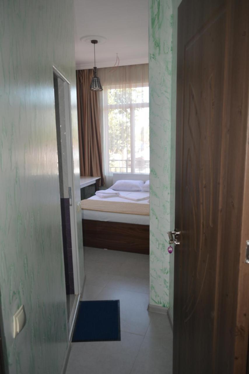 hotel niks Makhinjauri Buitenkant foto