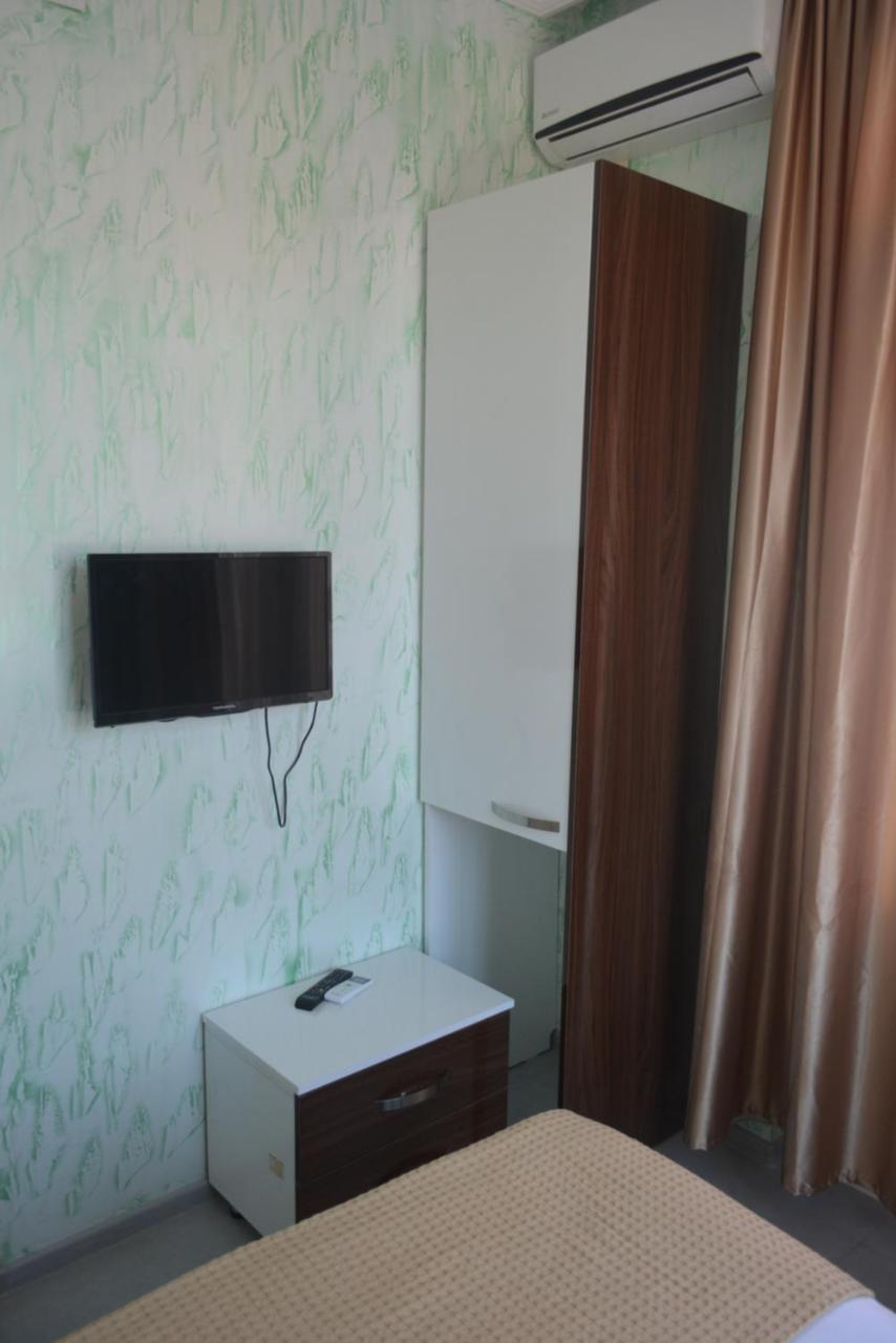 hotel niks Makhinjauri Buitenkant foto