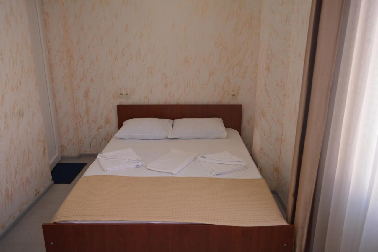 hotel niks Makhinjauri Buitenkant foto