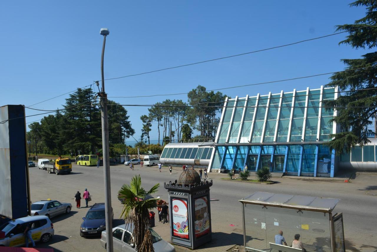 hotel niks Makhinjauri Buitenkant foto