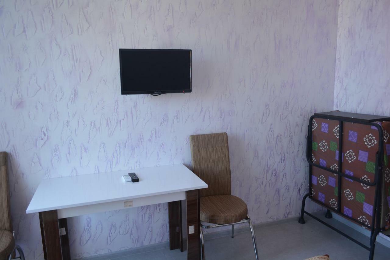 hotel niks Makhinjauri Buitenkant foto